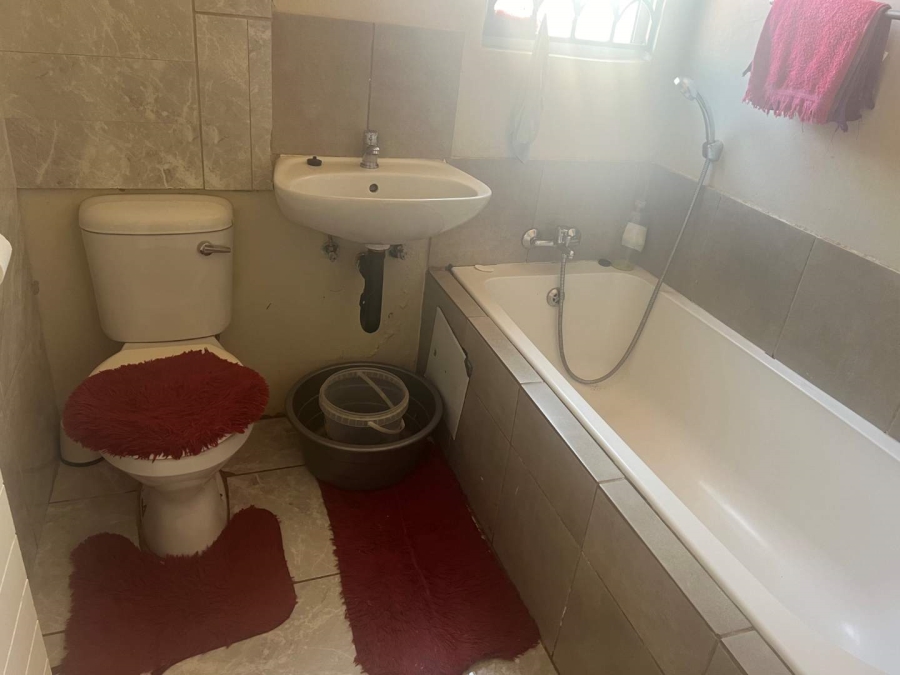 2 Bedroom Property for Sale in Lehae Gauteng