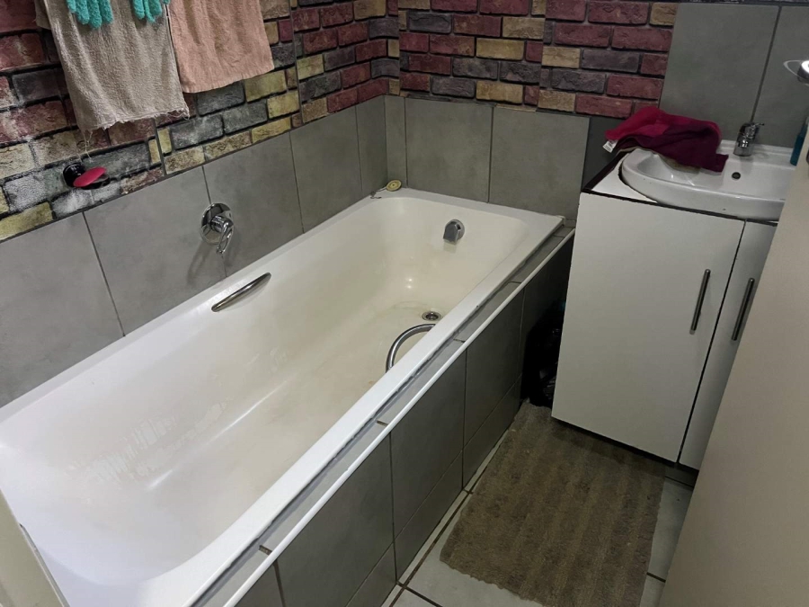 3 Bedroom Property for Sale in Sky City Gauteng