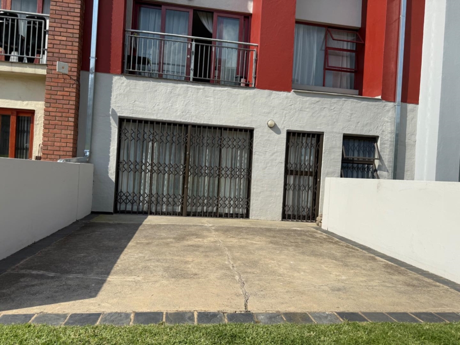 2 Bedroom Property for Sale in Midridge Park Gauteng