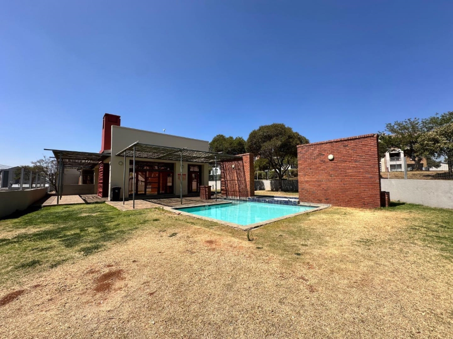 2 Bedroom Property for Sale in Midridge Park Gauteng