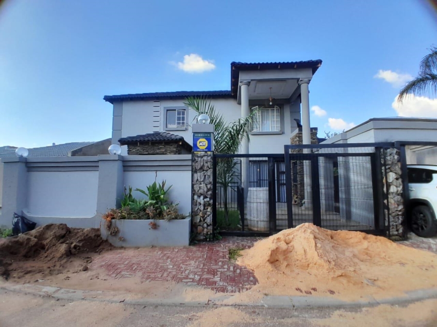 4 Bedroom Property for Sale in Rosslyn Gauteng