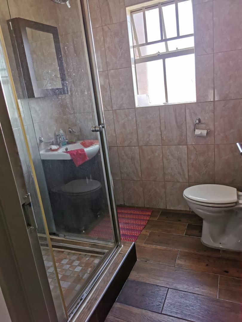 To Let 1 Bedroom Property for Rent in Houghton Gauteng