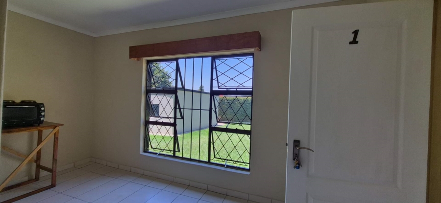 To Let 1 Bedroom Property for Rent in Blairgowrie Gauteng