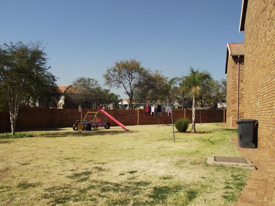 2 Bedroom Property for Sale in Highveld Gauteng