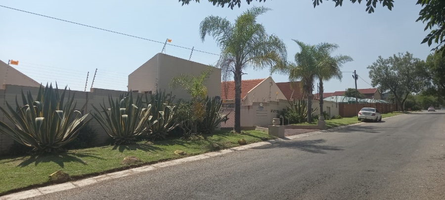 To Let 1 Bedroom Property for Rent in Ferndale Gauteng