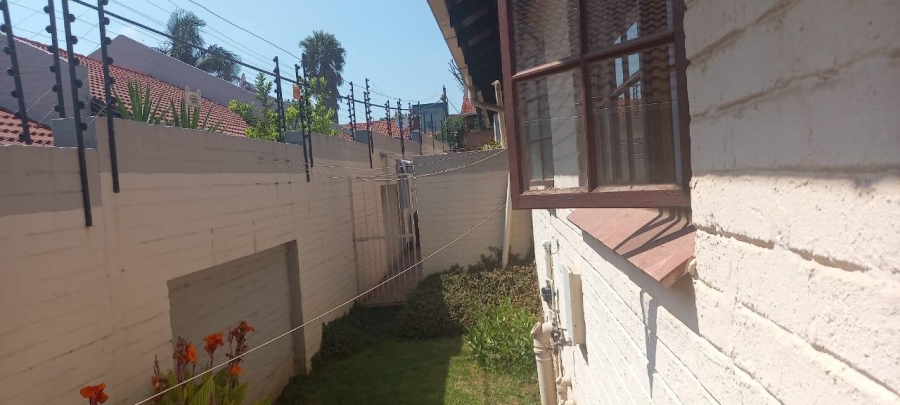 To Let 1 Bedroom Property for Rent in Ferndale Gauteng