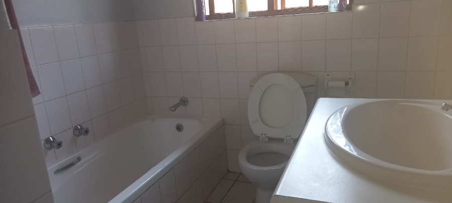 To Let 1 Bedroom Property for Rent in Ferndale Gauteng