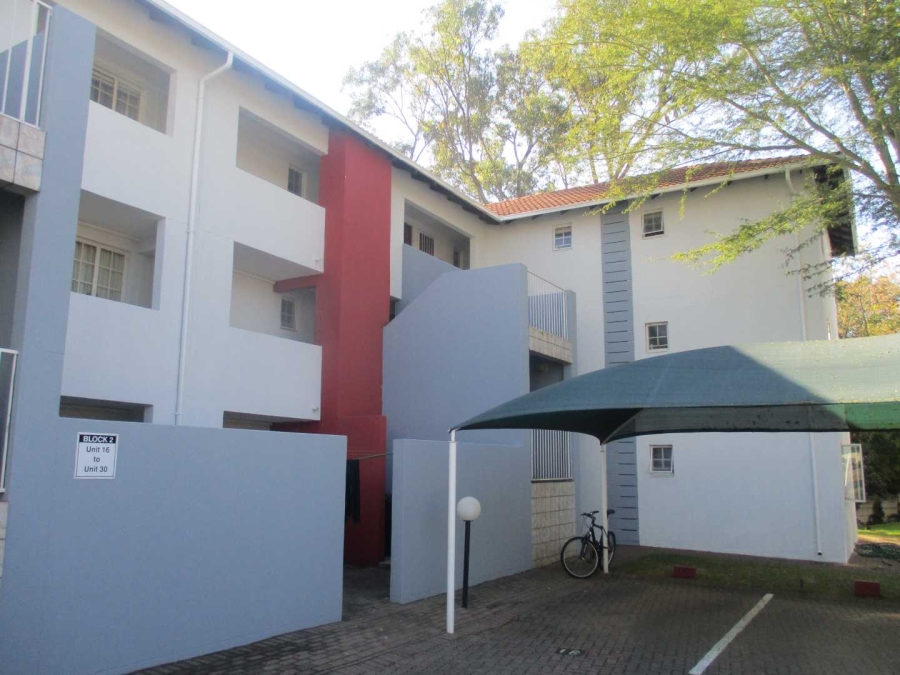 To Let 2 Bedroom Property for Rent in Groenkloof Gauteng