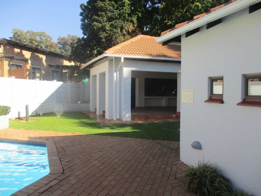 To Let 2 Bedroom Property for Rent in Groenkloof Gauteng