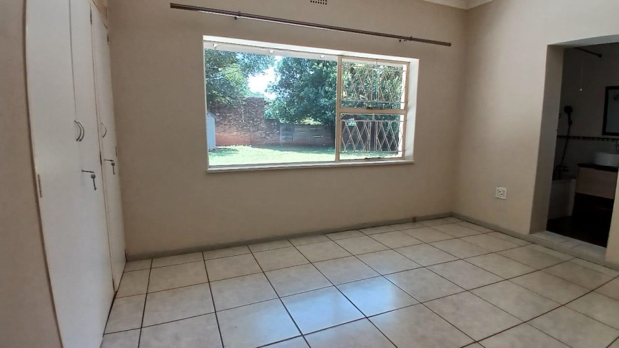 3 Bedroom Property for Sale in Birchleigh Gauteng