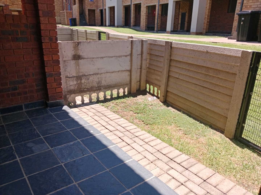 To Let 2 Bedroom Property for Rent in Alveda Park Gauteng