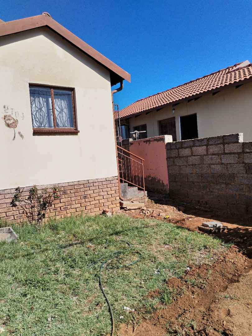 2 Bedroom Property for Sale in Mamelodi East Gauteng