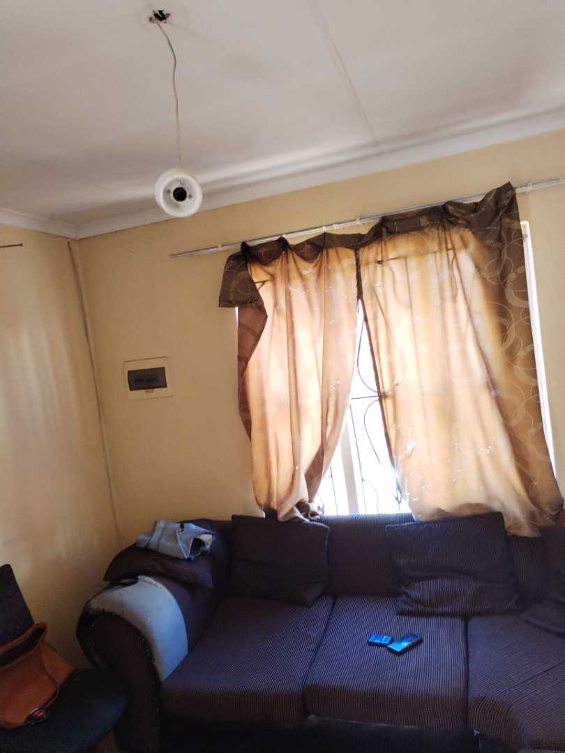 2 Bedroom Property for Sale in Mamelodi East Gauteng