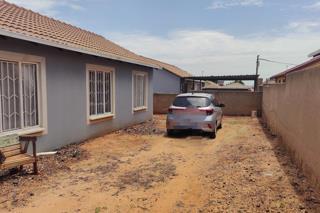 3 Bedroom Property for Sale in Rosslyn Gauteng