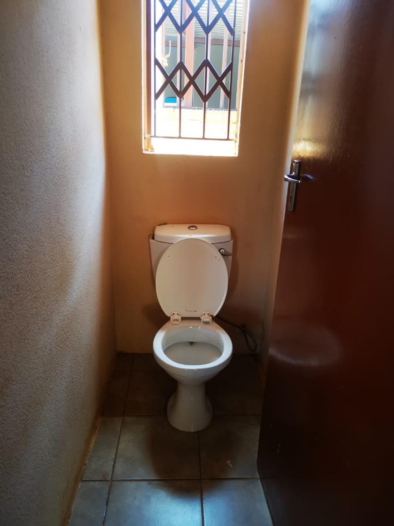 2 Bedroom Property for Sale in Soshanguve XX Gauteng