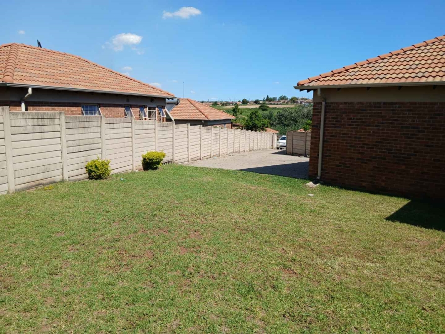 3 Bedroom Property for Sale in Olievenhoutbosch A H Gauteng