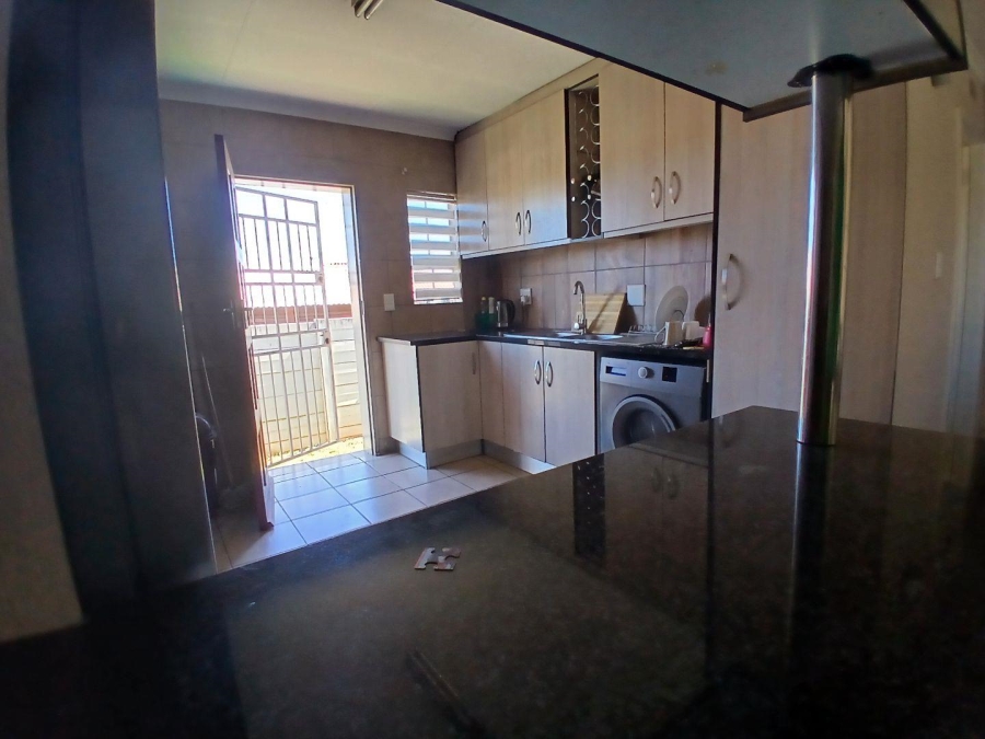 3 Bedroom Property for Sale in Olievenhoutbosch A H Gauteng