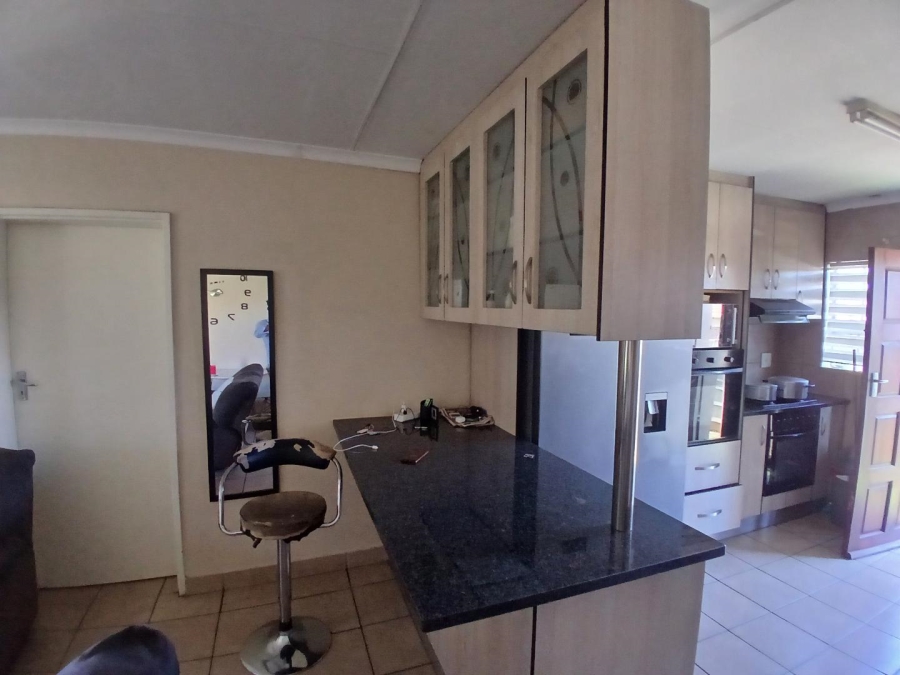 3 Bedroom Property for Sale in Olievenhoutbosch A H Gauteng