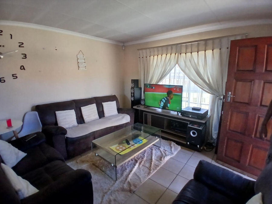 3 Bedroom Property for Sale in Olievenhoutbosch A H Gauteng