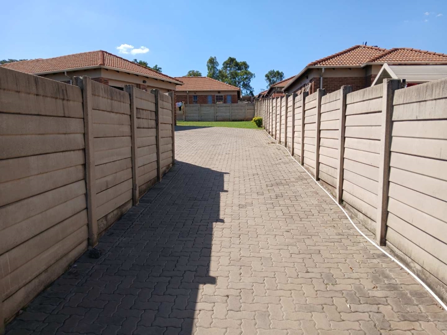 3 Bedroom Property for Sale in Olievenhoutbosch A H Gauteng