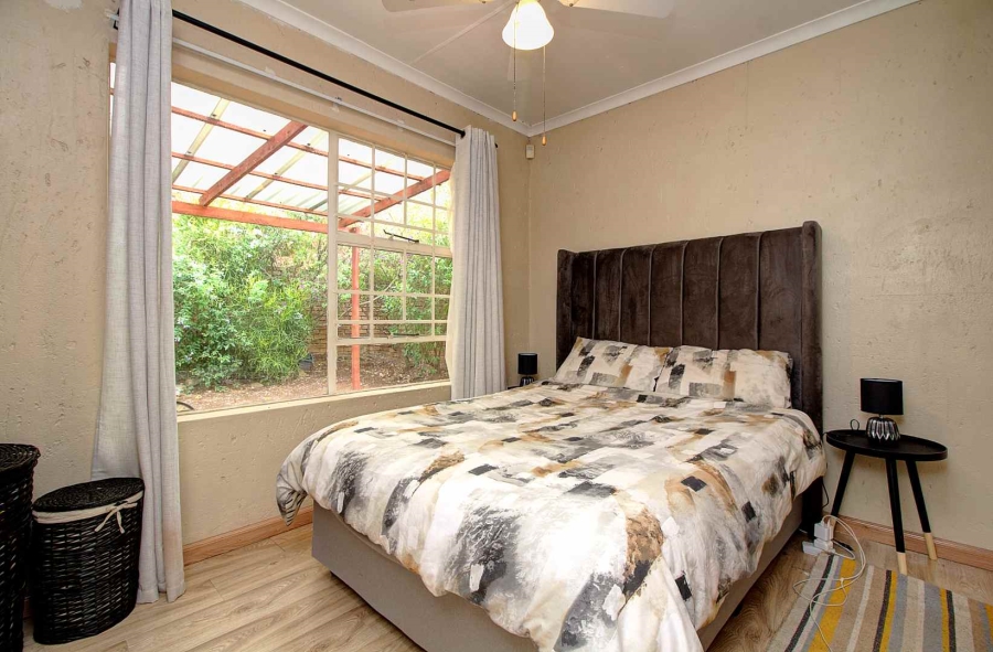 3 Bedroom Property for Sale in Wilgeheuwel Gauteng