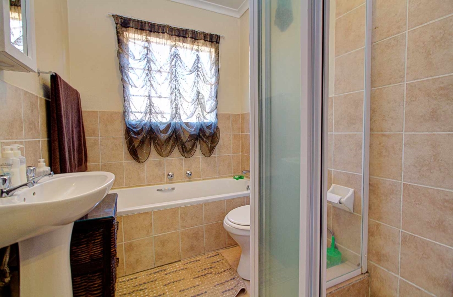 2 Bedroom Property for Sale in Honeydew Ridge Gauteng