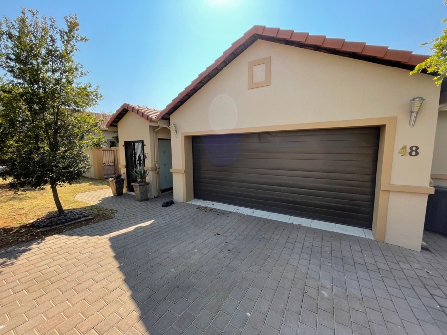 To Let 3 Bedroom Property for Rent in Retire at Midstream Gauteng