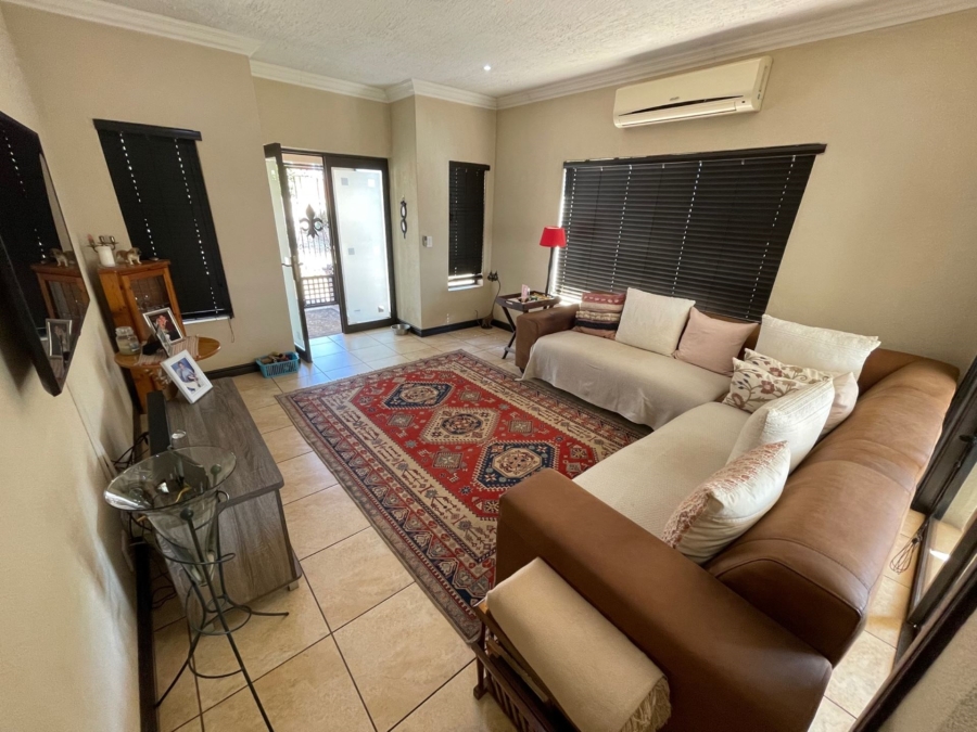 To Let 3 Bedroom Property for Rent in Retire at Midstream Gauteng