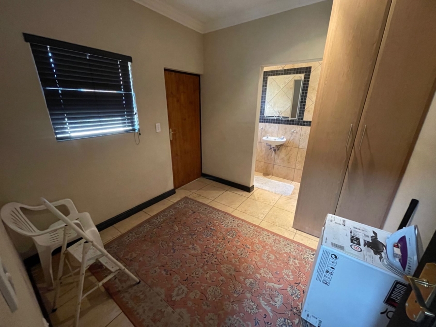 To Let 3 Bedroom Property for Rent in Retire at Midstream Gauteng