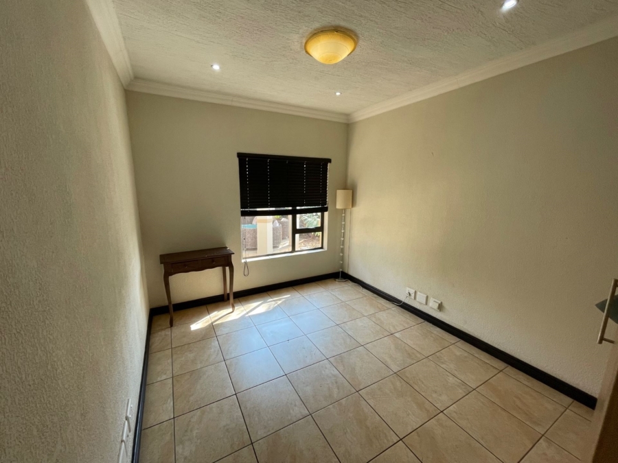 To Let 3 Bedroom Property for Rent in Retire at Midstream Gauteng