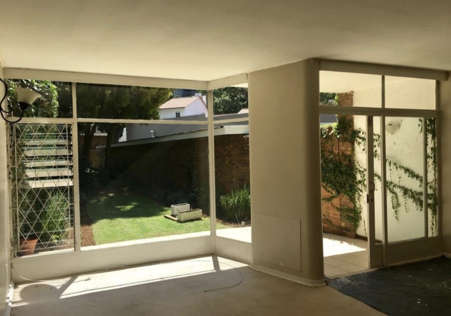 To Let 2 Bedroom Property for Rent in Sandown Gauteng