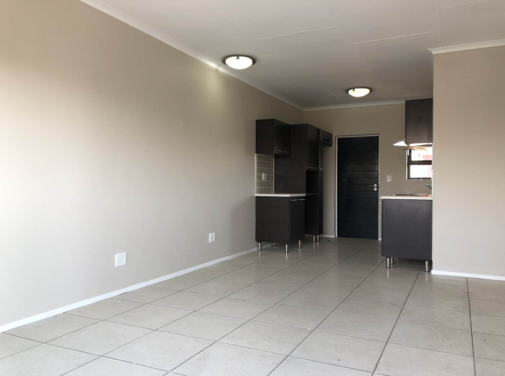 2 Bedroom Property for Sale in Noordwyk Gauteng