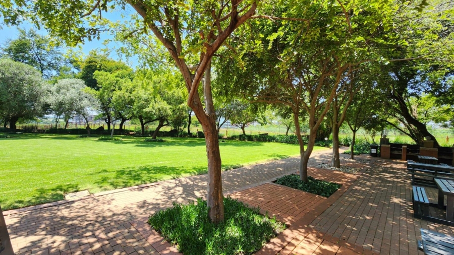 2 Bedroom Property for Sale in Eco Park Gauteng