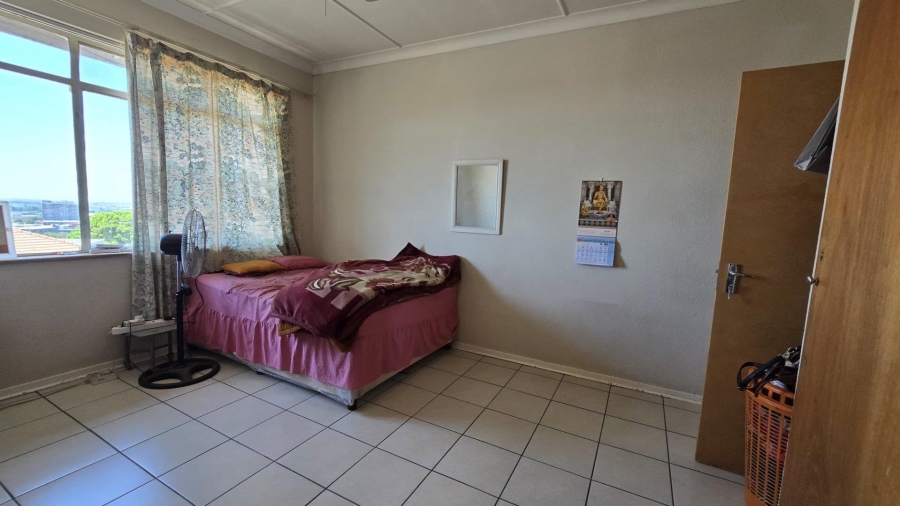 1 Bedroom Property for Sale in South Crest Gauteng