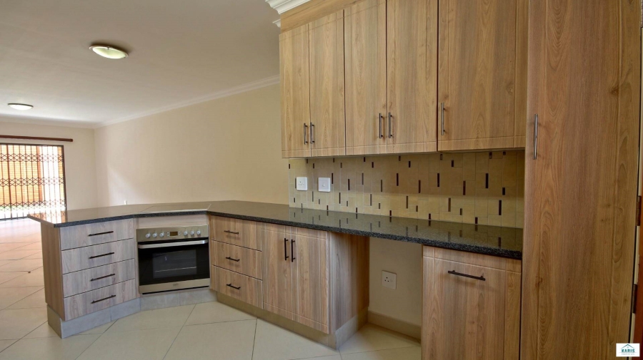 To Let 3 Bedroom Property for Rent in Olympus Gauteng