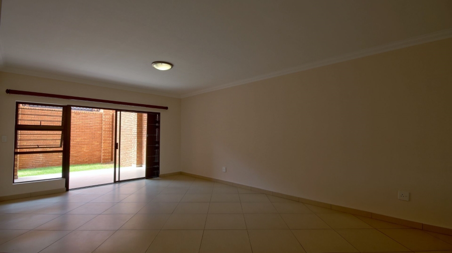 To Let 3 Bedroom Property for Rent in Olympus Gauteng