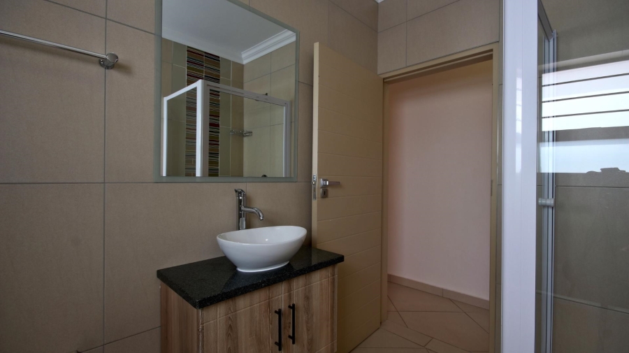 To Let 3 Bedroom Property for Rent in Olympus Gauteng