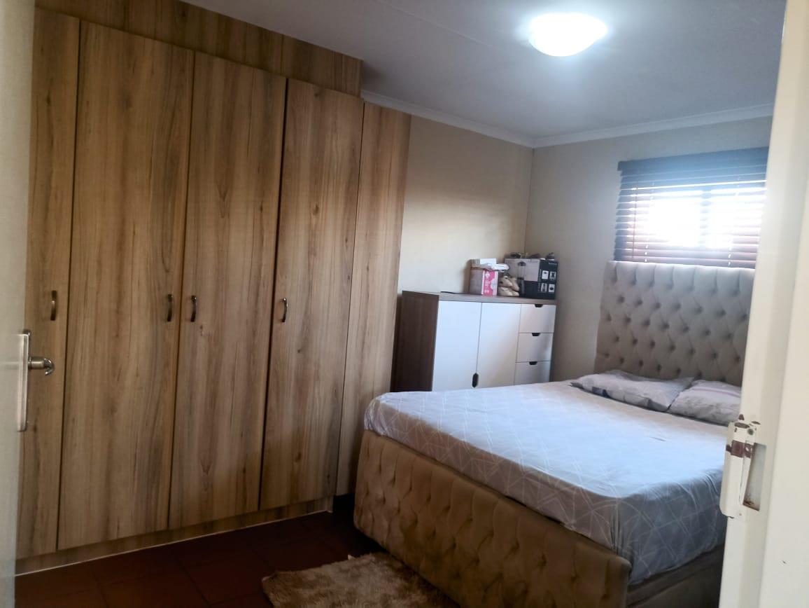 To Let 2 Bedroom Property for Rent in Leopard