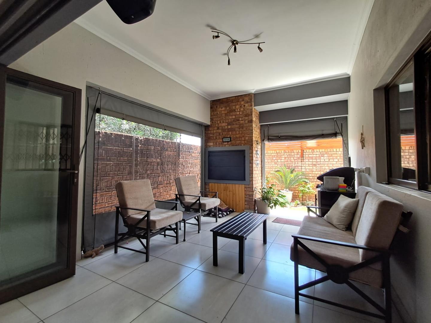 3 Bedroom Property for Sale in Brackenhurst Gauteng