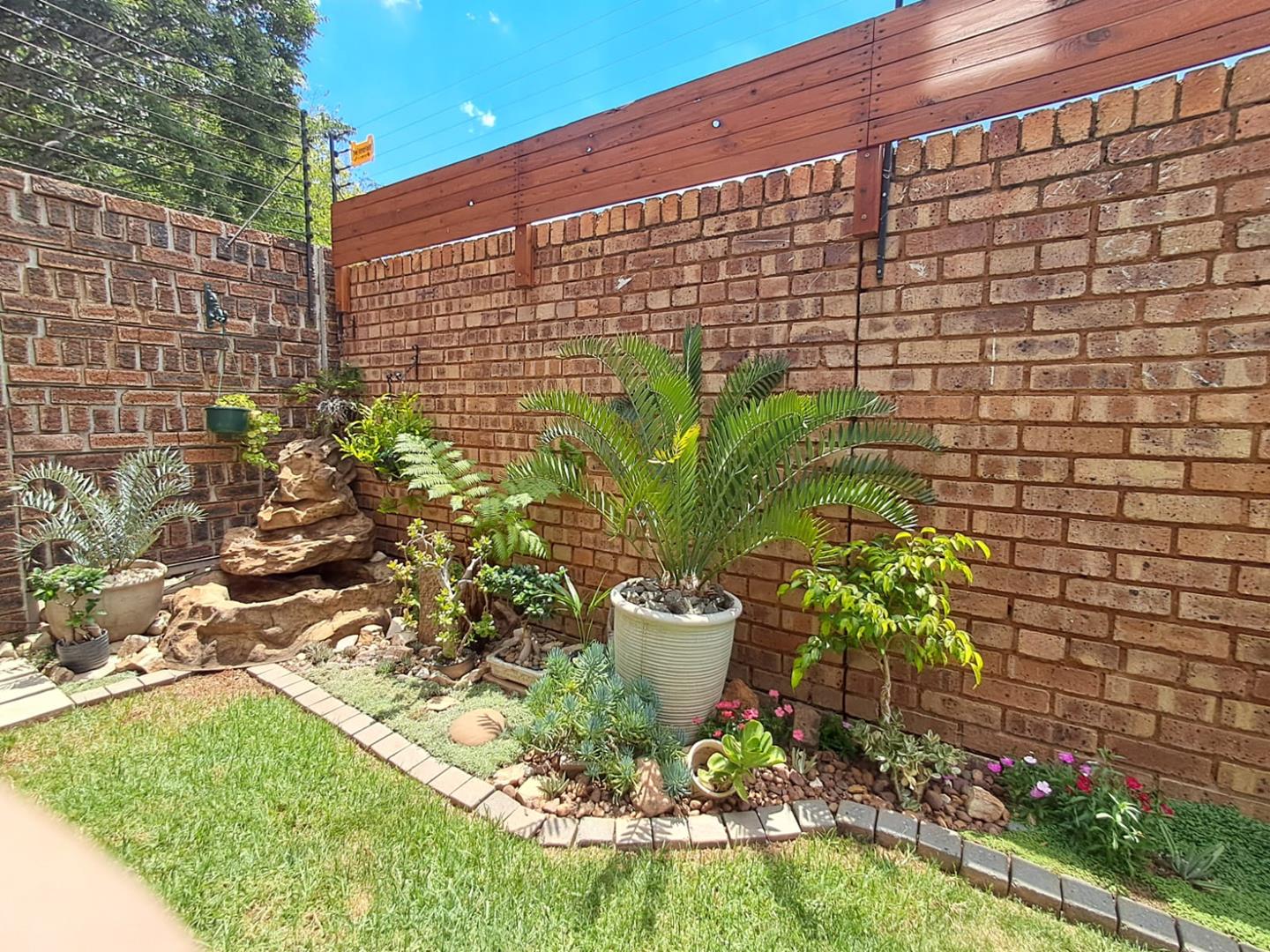 3 Bedroom Property for Sale in Brackenhurst Gauteng