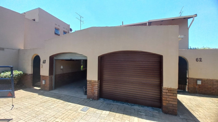 3 Bedroom Property for Sale in Farrarmere Gauteng