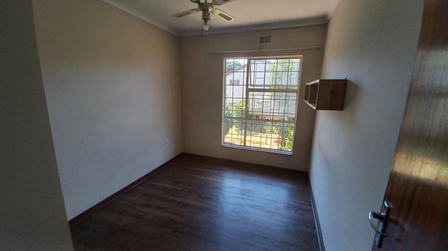 3 Bedroom Property for Sale in Farrarmere Gauteng