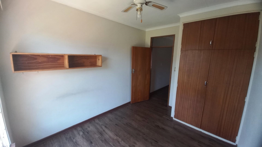 3 Bedroom Property for Sale in Farrarmere Gauteng