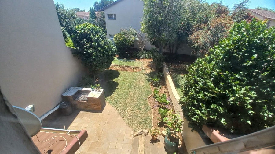 3 Bedroom Property for Sale in Farrarmere Gauteng