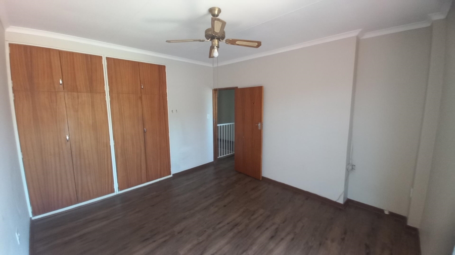 3 Bedroom Property for Sale in Farrarmere Gauteng