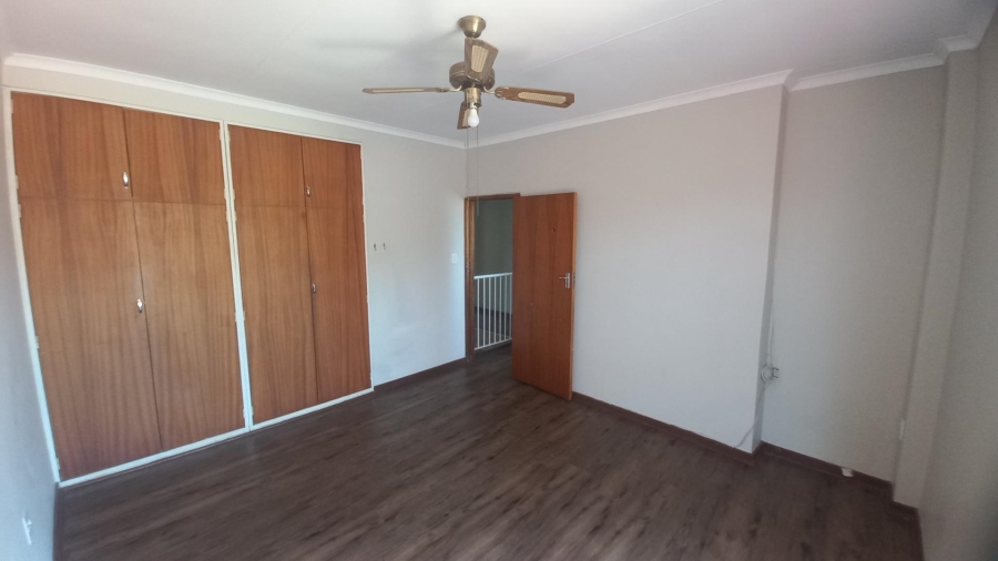 3 Bedroom Property for Sale in Farrarmere Gauteng