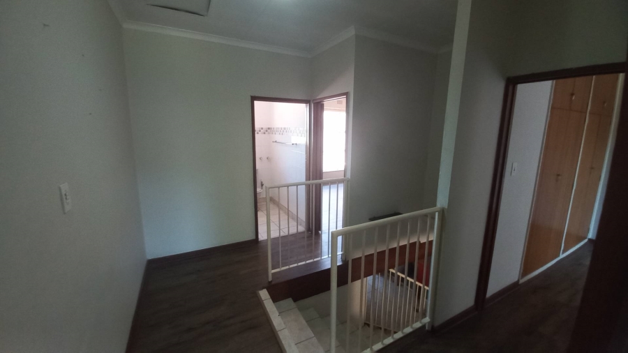 3 Bedroom Property for Sale in Farrarmere Gauteng