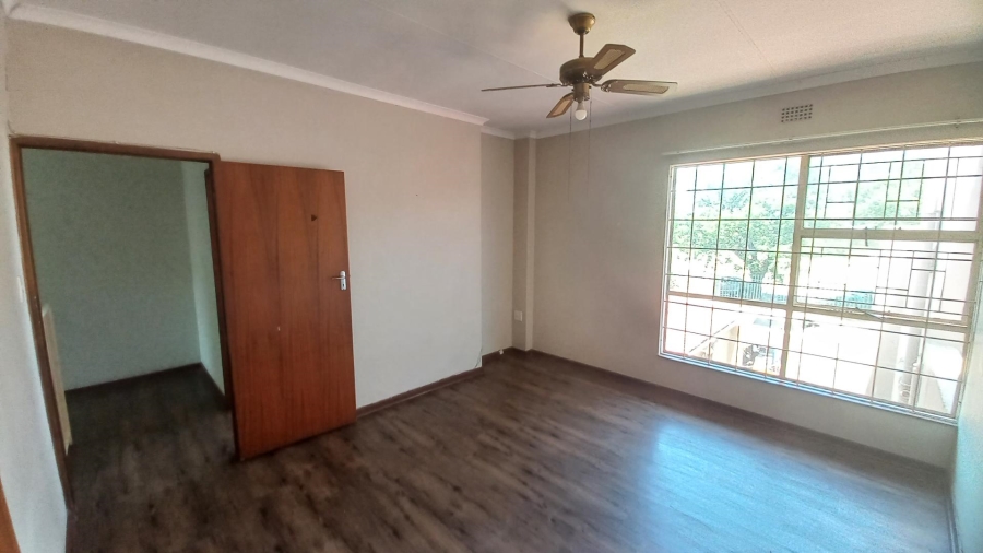 3 Bedroom Property for Sale in Farrarmere Gauteng