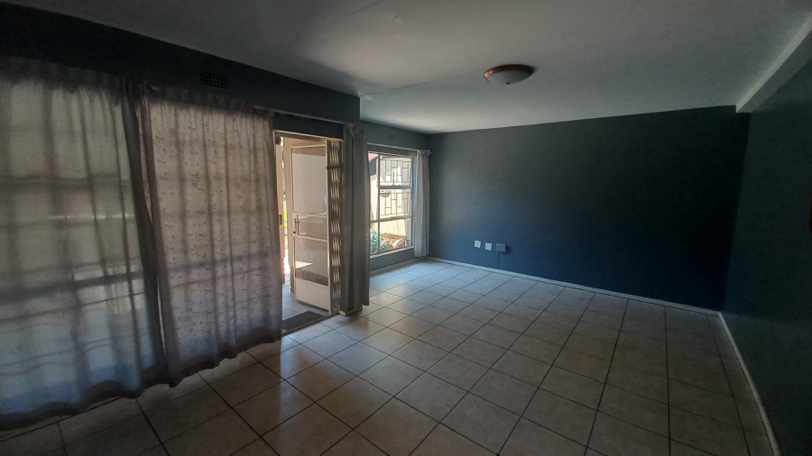 3 Bedroom Property for Sale in Farrarmere Gauteng