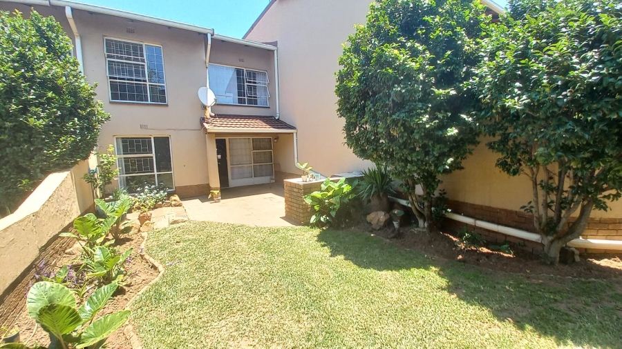 3 Bedroom Property for Sale in Farrarmere Gauteng